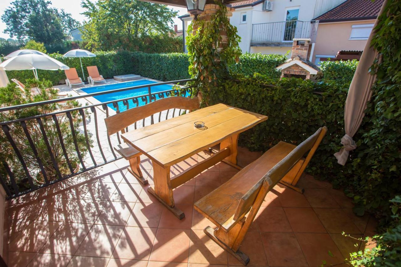 Ema-Dany Apartment Porec Exterior photo